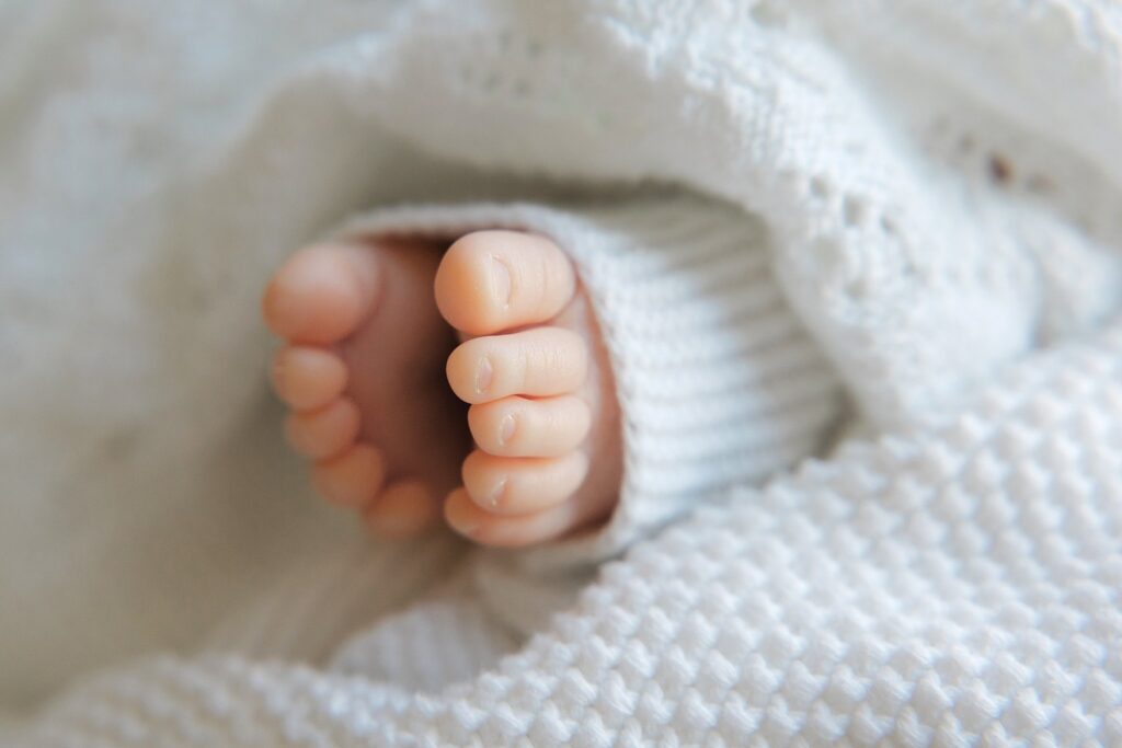 Tiny newborn features photographed in a Shreveport session.