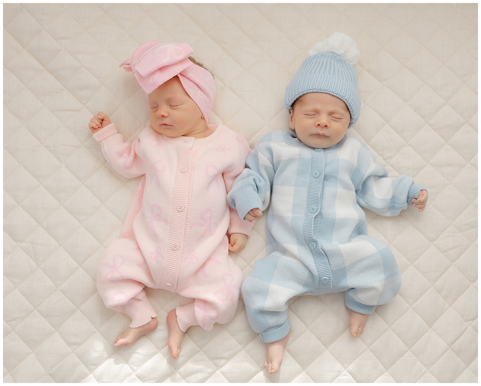 newborn-brand-photography-baby-knit-romper-for twins